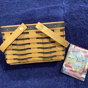 Longaberger 1998 Picture Perfect Sweetheart blue basket.